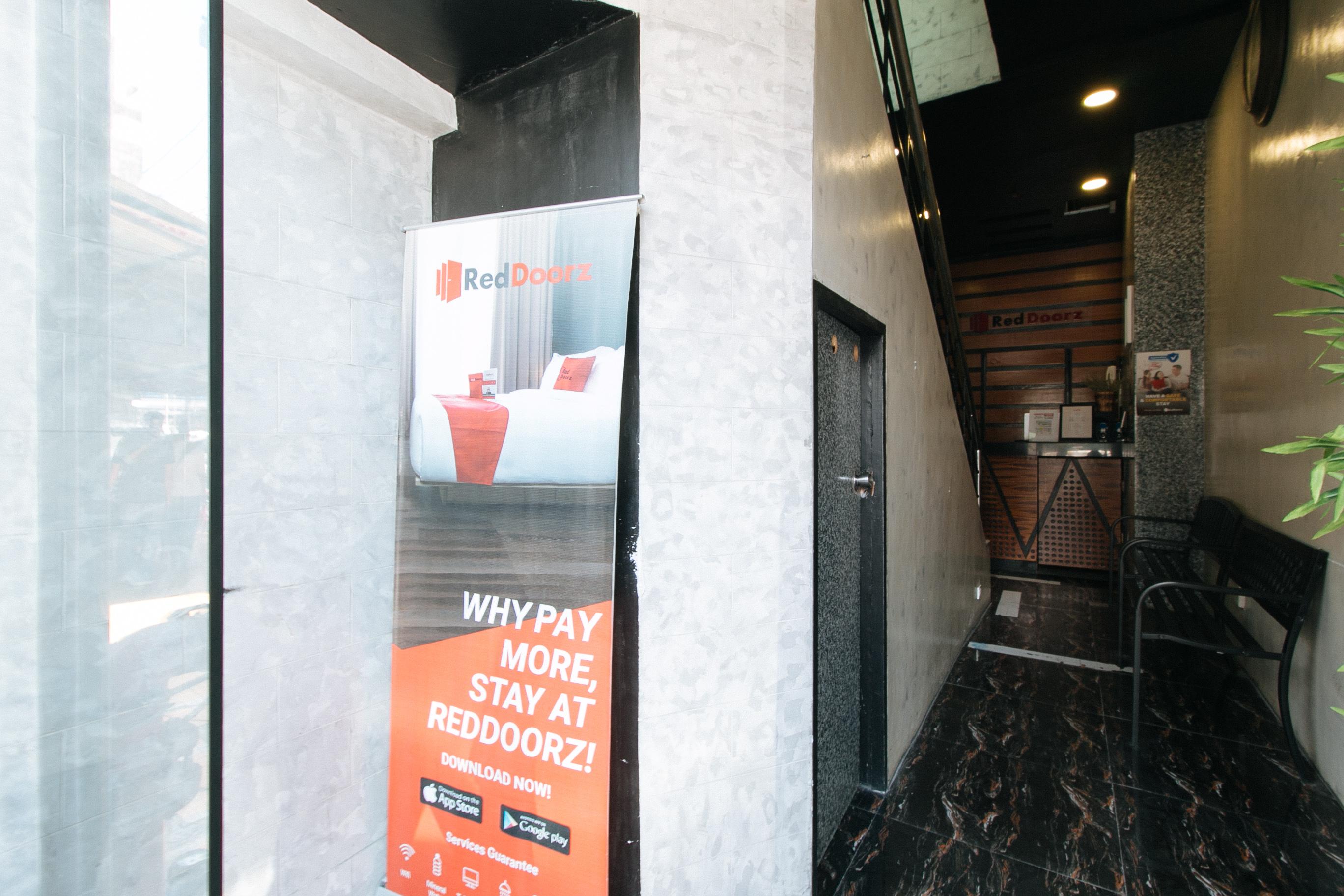 Reddoorz Near Quiapo Church מנילה מראה חיצוני תמונה
