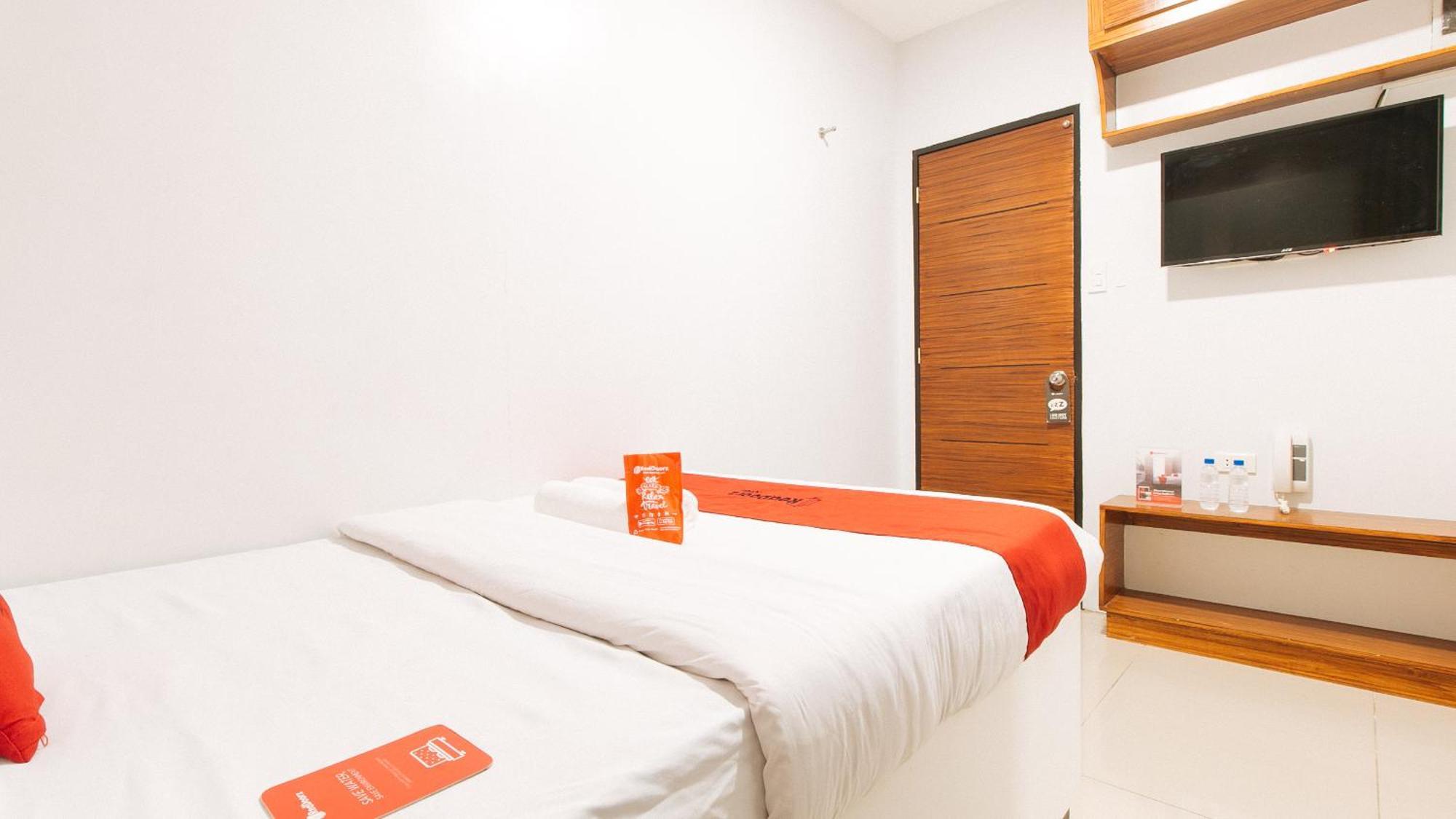 Reddoorz Near Quiapo Church מנילה מראה חיצוני תמונה